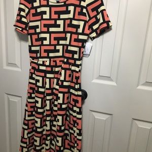 Lularoe Size L Amelia Dress